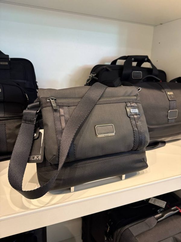TUMI Medium Expandable Crossbody Black - Ready Stock USA