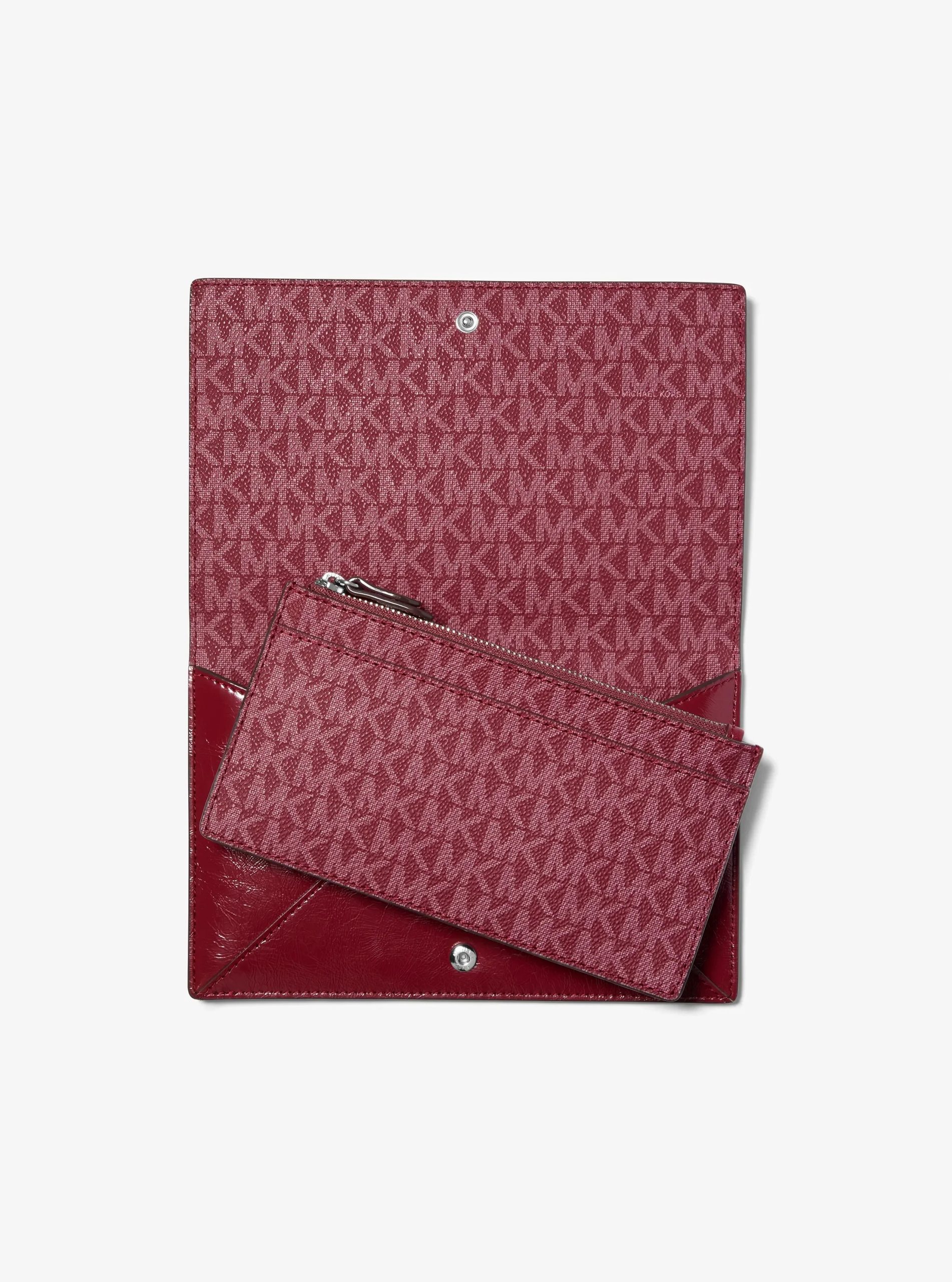 Michael Kors Jet Set Travel Small 2-in-1 Clutch - Preorder