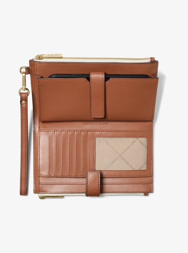 Michael Kors Jet Set Travel Signature Logo Smartphone Wallet - Preorder