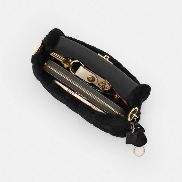 Coach Outlet Etta Small Flap Shoulder Bag In Shearling With Quilting - Preorder