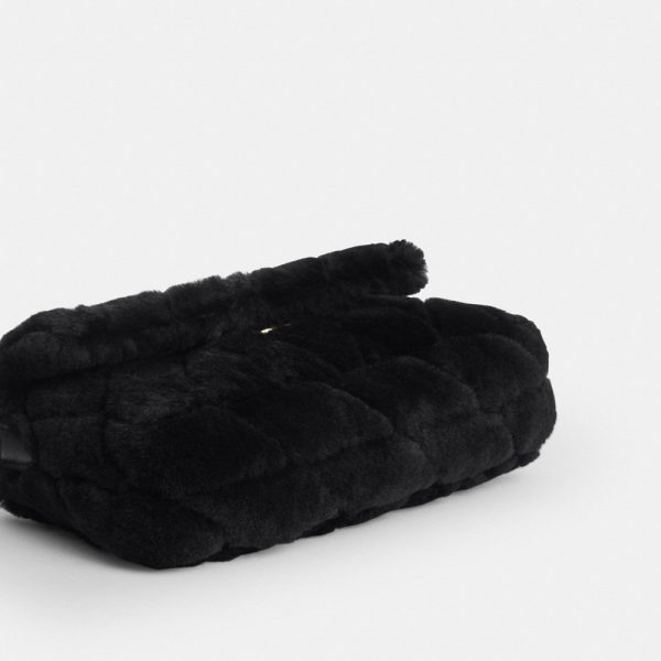 Coach Outlet Etta Small Flap Shoulder Bag In Shearling With Quilting - Preorder