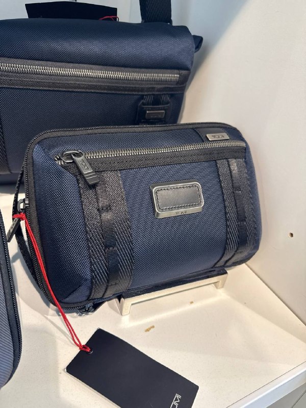 TUMI Travel Kit - Outlet Physical Store - Preorder