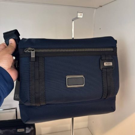 TUMI Medium Expandable Crossbody - Outlet Physical Store - Preorder — Navy