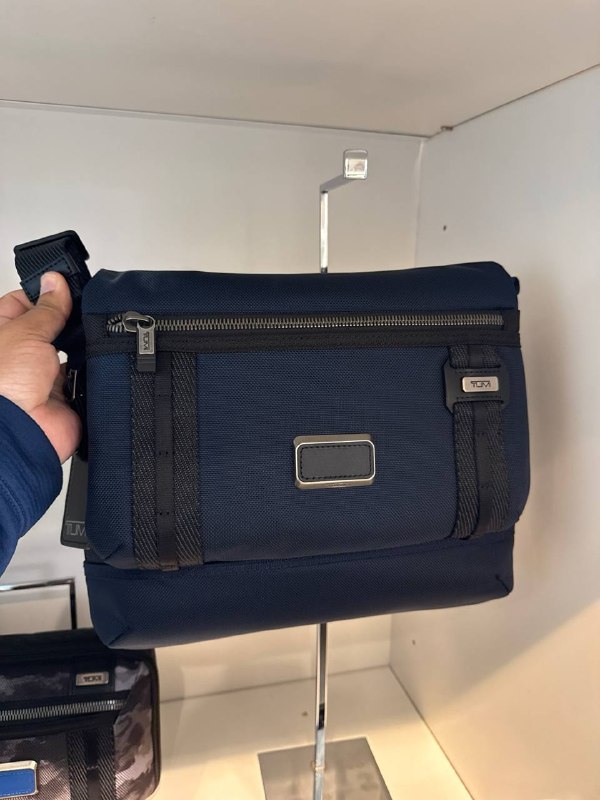 TUMI Medium Expandable Crossbody - Outlet Physical Store - Preorder