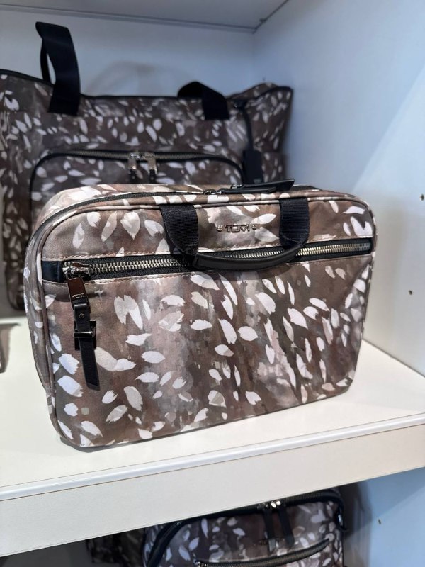 TUMI Melissa Cosmetic - Outlet Physical Store - Preorder