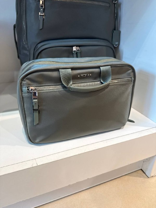 TUMI Melissa Cosmetic - Outlet Physical Store - Preorder