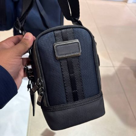 TUMI Small Crossbody - Outlet Physical Store - Preorder — Navy