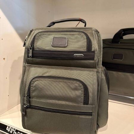 TUMI Tumi Brief Pack® - Outlet Physical Store - Preorder — Ivy Green