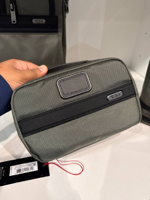 TUMI Split Travel Kit - Outlet Physical Store - Preorder