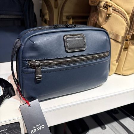 TUMI Response Travel Kit - Outlet Physical Store - Preorder — Navy Coated Canvas