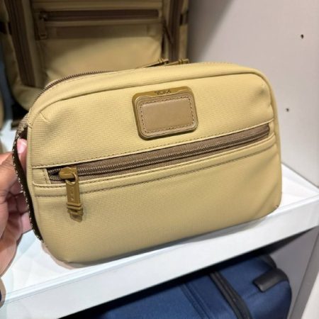 TUMI Response Travel Kit - Outlet Physical Store - Preorder — Colour 1475