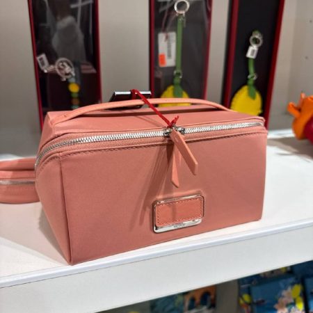 TUMI Dallas Cosmetic Bag - Outlet Physical Store - Preorder — Pink Clay