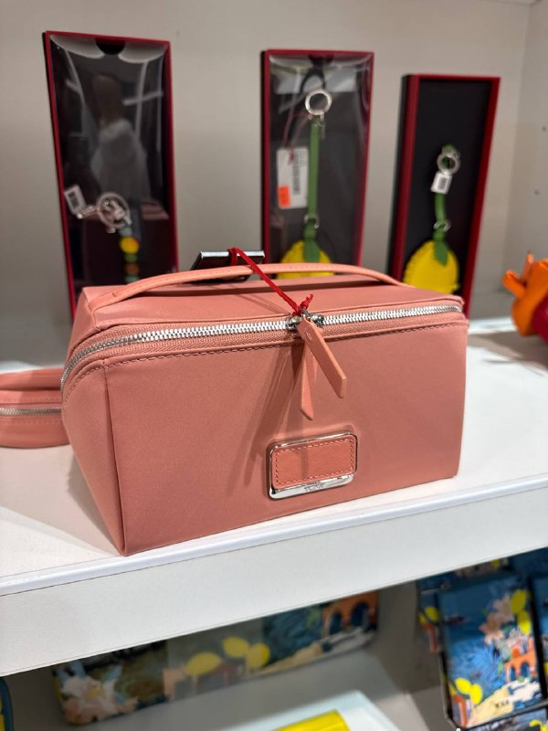 TUMI Dallas Cosmetic Bag - Outlet Physical Store - Preorder