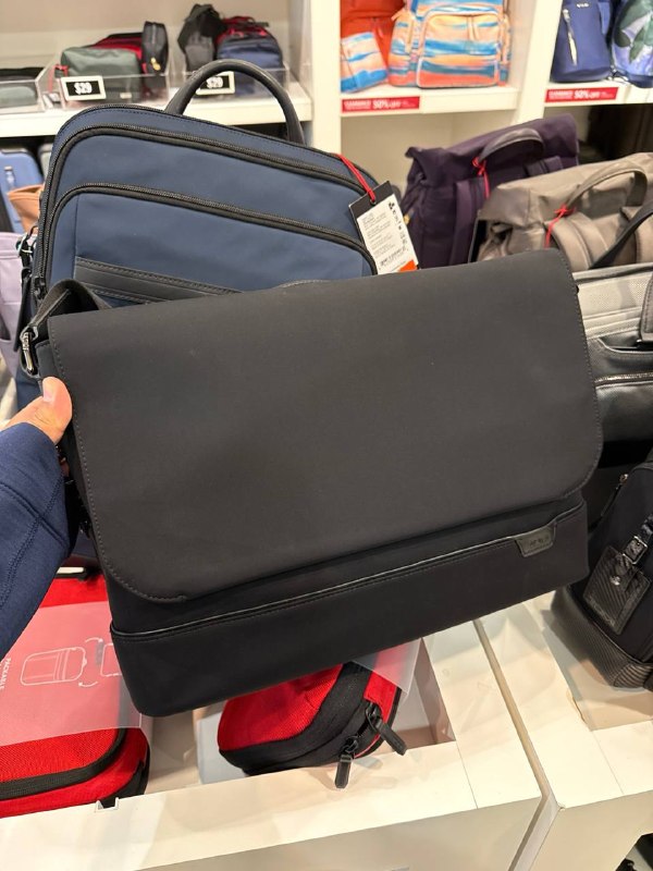 TUMI Midland Messenger - Outlet Physical Store - Preorder